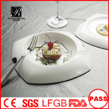 Оптовый белый durable используемый ресторан, служащий пластинам / уникальная форма обеденная пластина